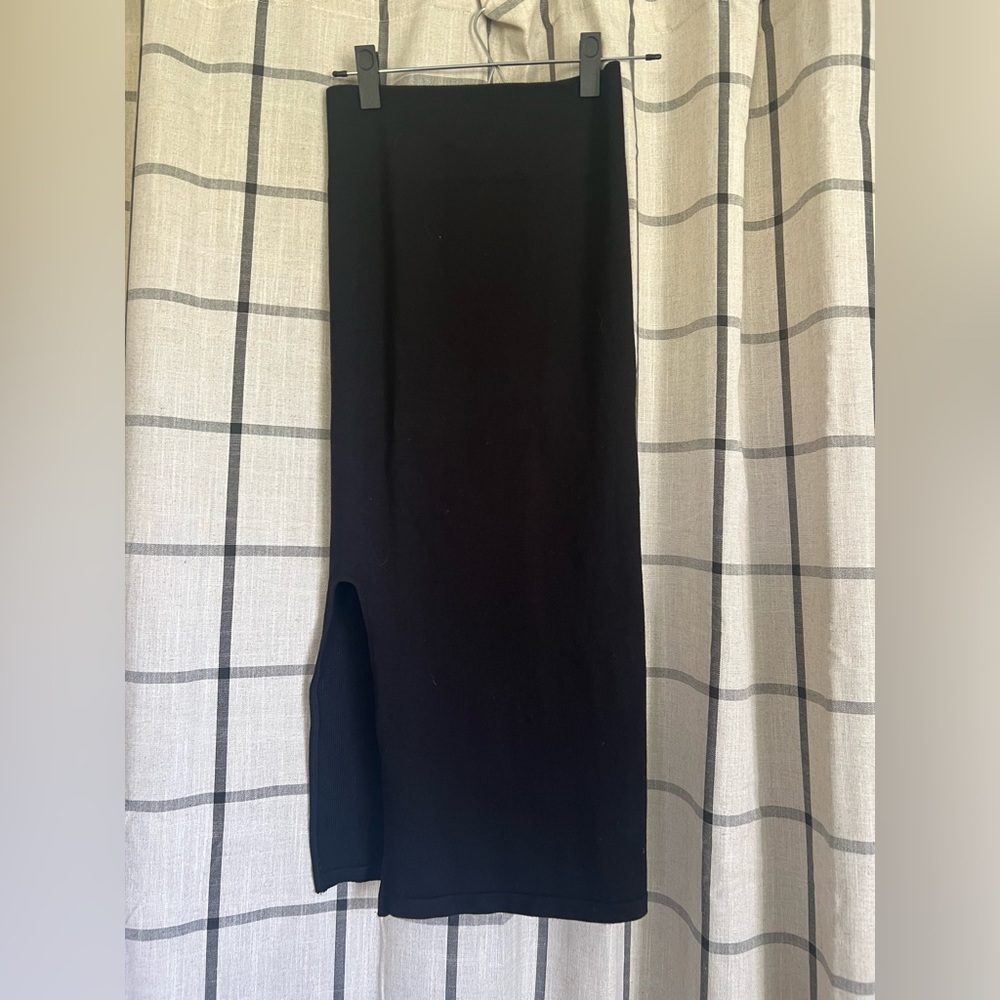 Ribbed knit skirt